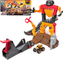 Monster Jam 1:64 Smash & Bash SmashBot Playset