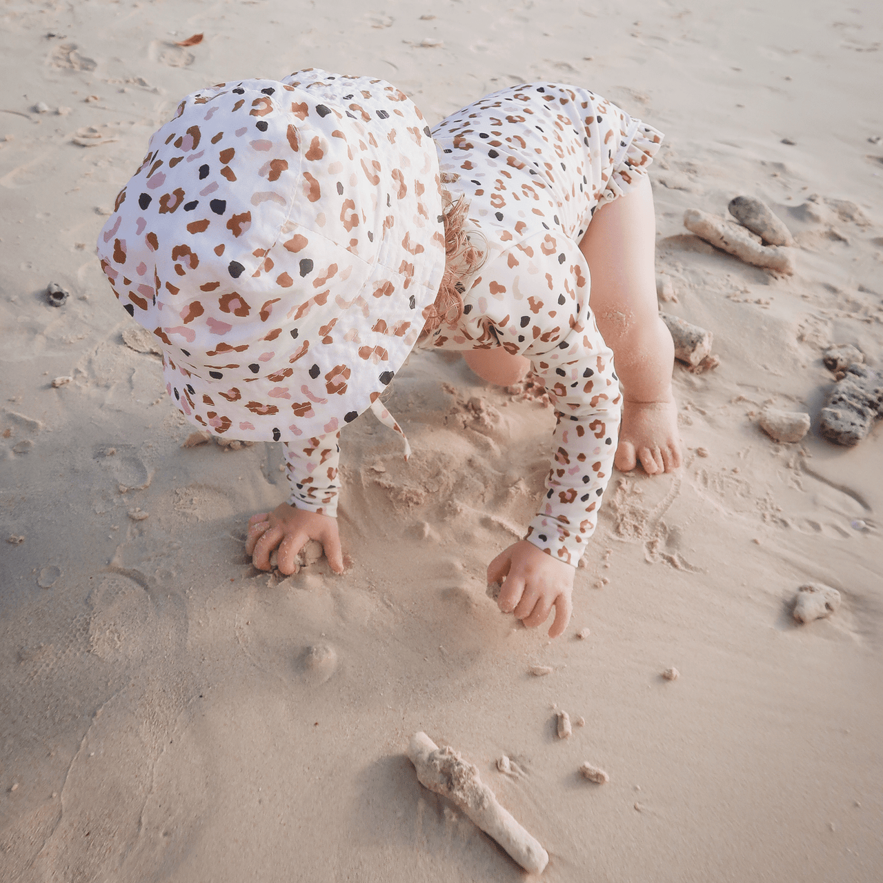 Swim Essentials - UV Sun hat - Khaki Leopard