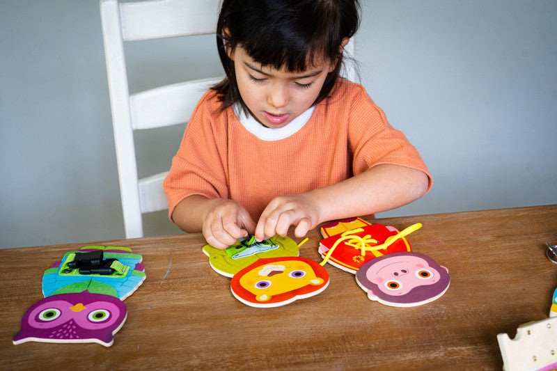 Djeco - Attachtou Wooden Game