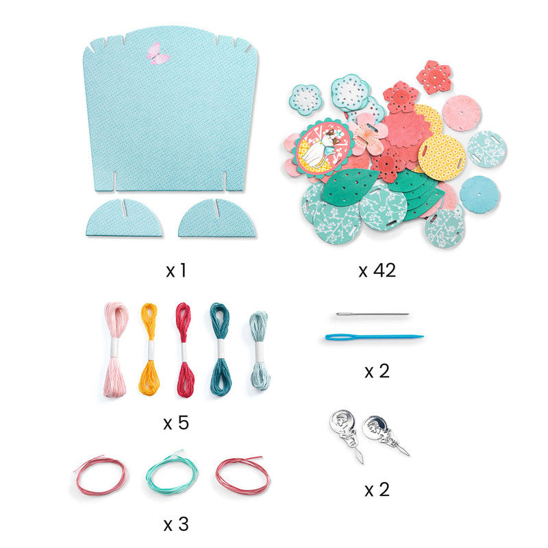 Djeco - Do It Yourself - Flora Necklaces & Stand
