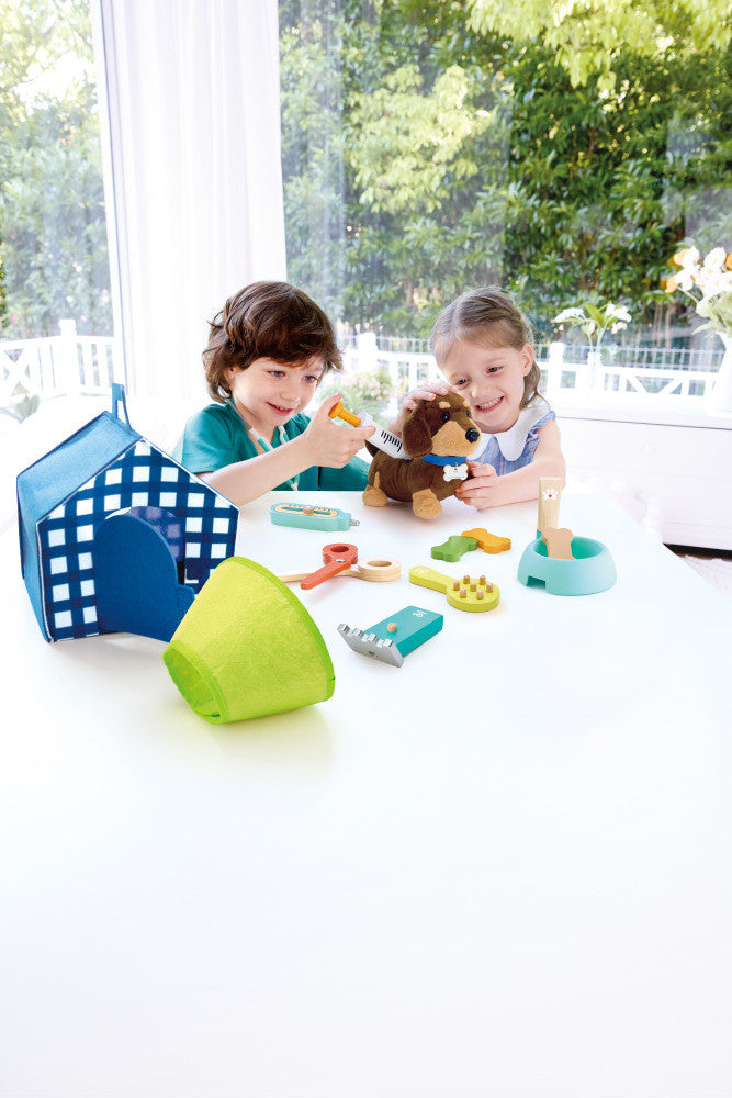 Hape Puppy Care Clinic Vet Set