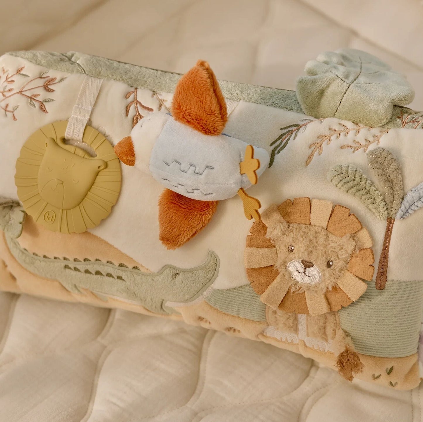 Little Dutch - Safari Friends Activity Triangle
