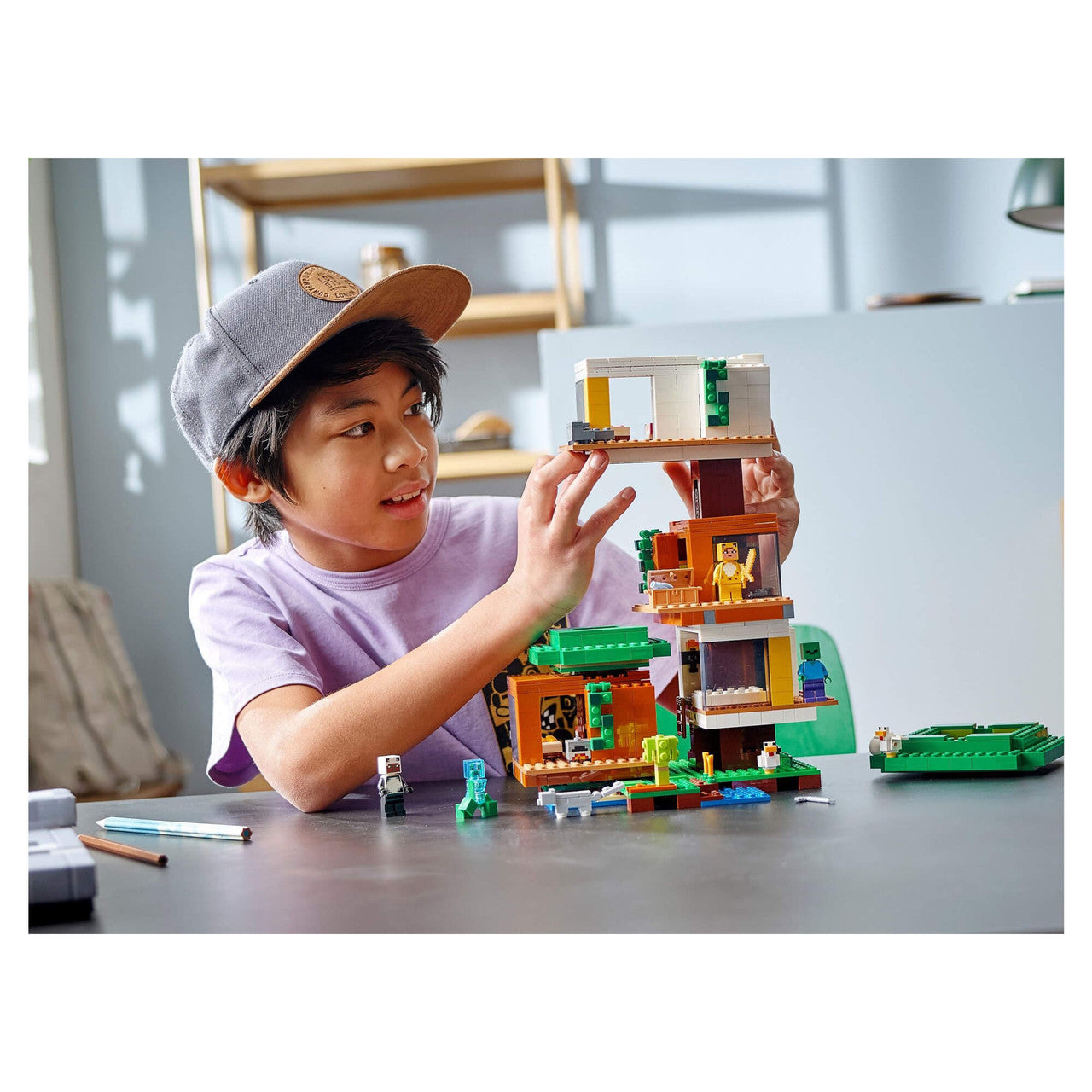 LEGO® Minecraft®- The Modern Treehouse 21174