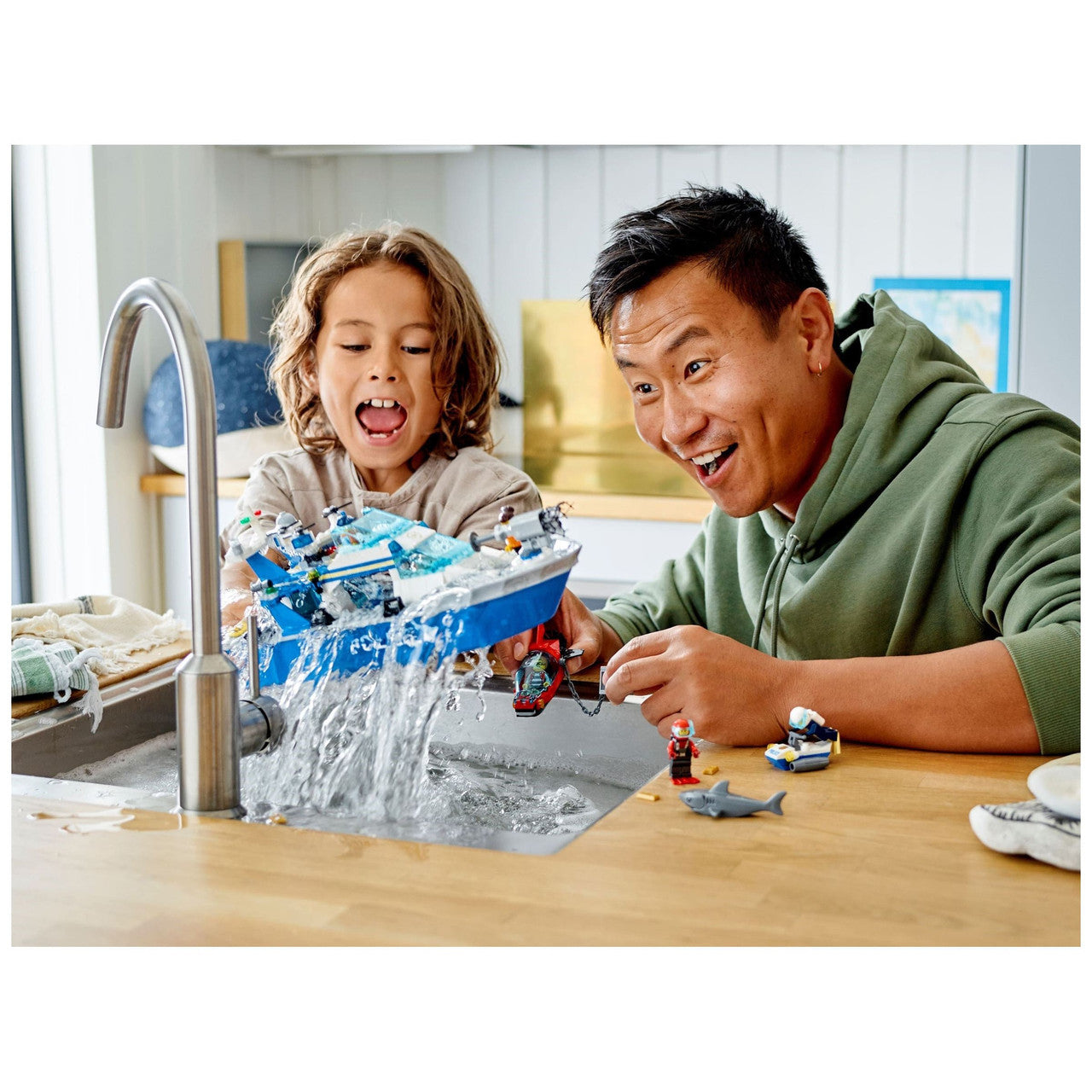 LEGO® City - Police Patrol Boat 60277