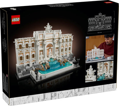 LEGO model of a famous landmark on its packaging with LEGO logo.