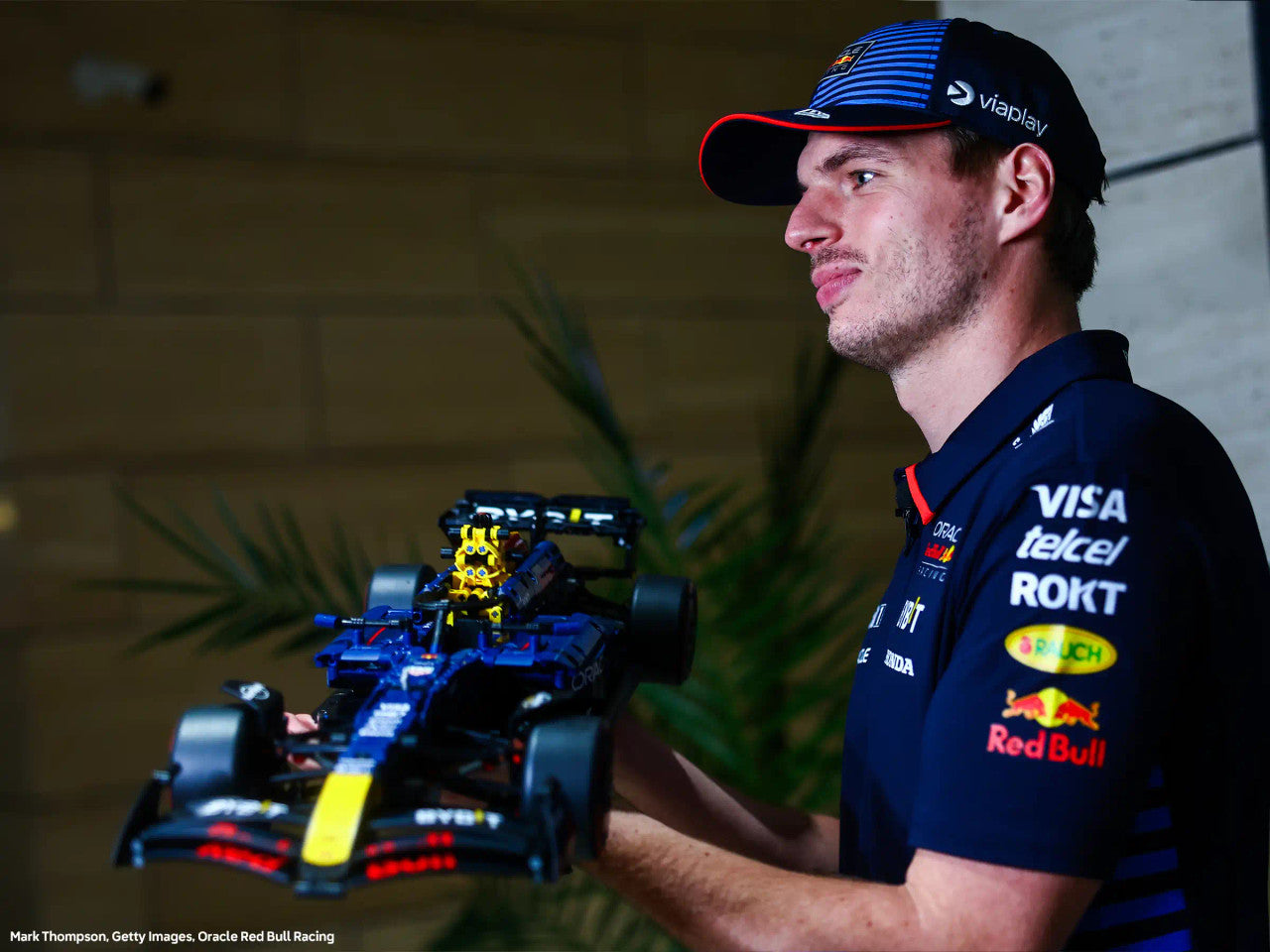 LEGO®Technic™ - Oracle Red Bull Racing RB20 F1 Car 42206