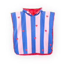 Quut - Hooded Towel - Cherry Red Hearts