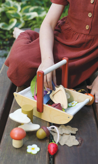 Tender Leaf Toys -  Wild Wood Foraging Trug