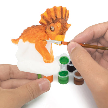 DinosArt - Triceratops Figurine Painting