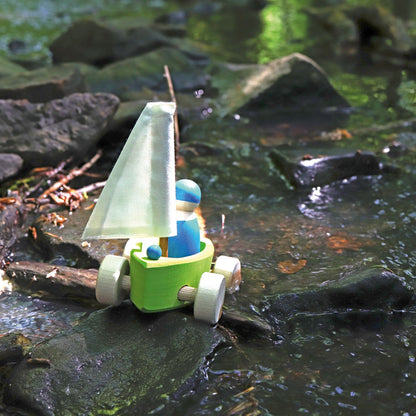 Grimm’s Little Land Yachts