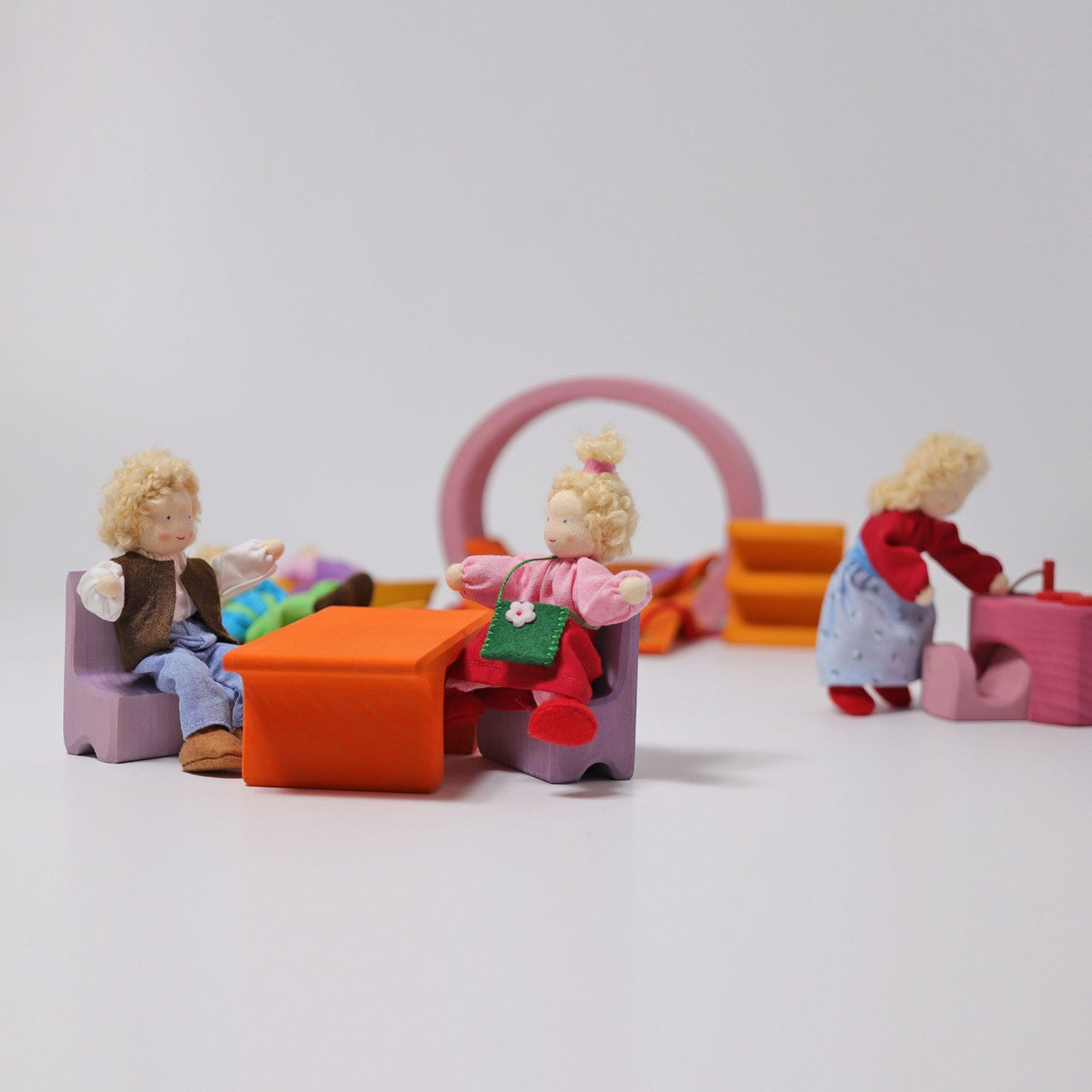 Grimm’s Pink-Orange Mobile Home