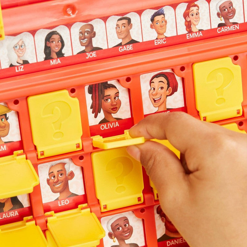 Hasbro - Guess Who? The Original Guessing Game