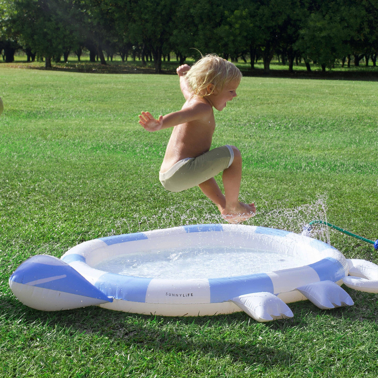 Sunnylife - Kids Sprinkler Mat - Into the Wild