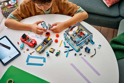 LEGO® City Drive-Through Car Wash 60497