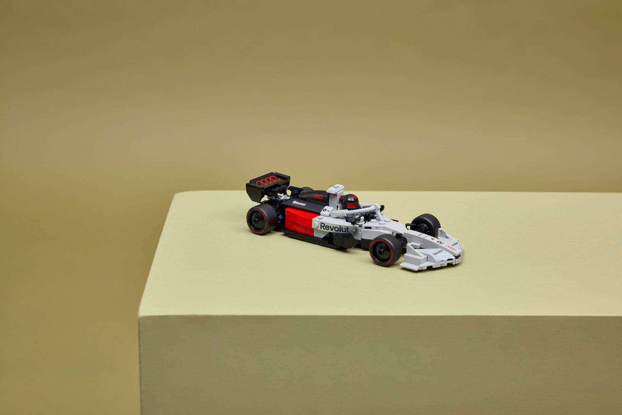 LEGO® Speed Champions - Audi Revolut F1® Team R26 Race Car 77259