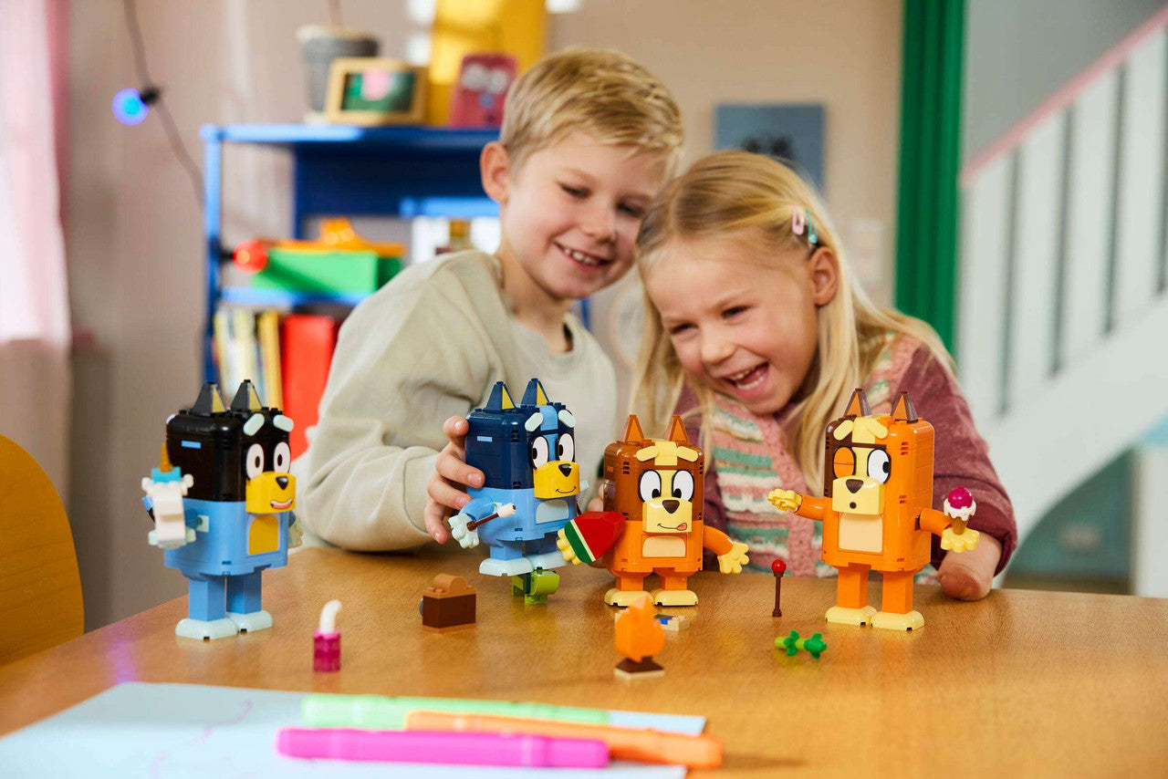 LEGO® Bluey - Brick-Built Bluey Family 11217