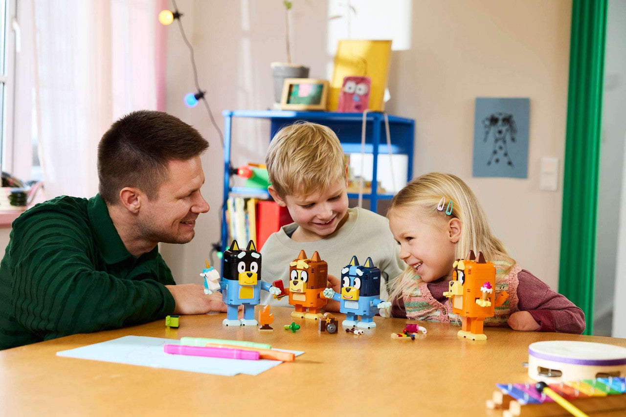 LEGO® Bluey - Brick-Built Bluey Family 11217