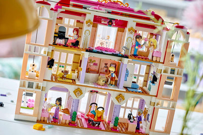 LEGO® Friends - Heartlake City Grand Hotel 42704