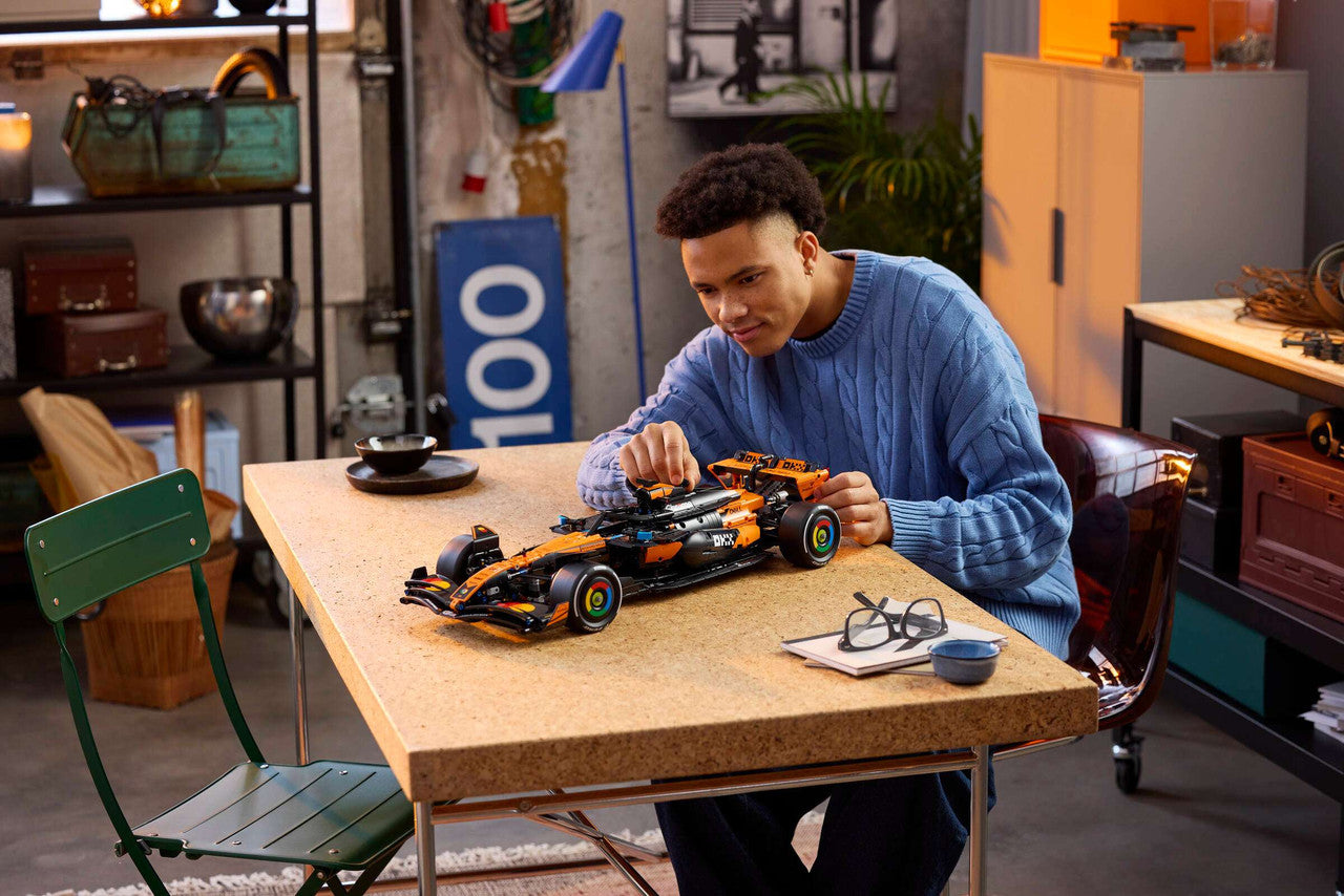 LEGO®Technic™ - McLaren MCL39 F1® Car 42228
