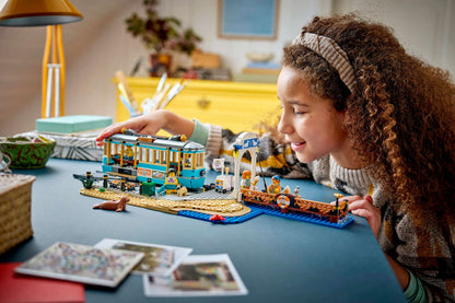 LEGO® City Classic Beach Streetcar - Train Toys 60506