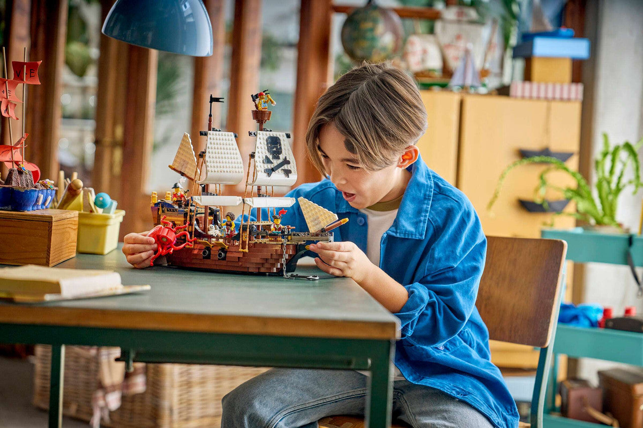 LEGO® Creator 3 in 1 - Iconic Pirate Ship 31387