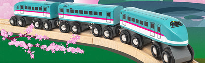 BRIO World Trains of the World Shinkansen Series E5 Hayabusa Japanese bullet train with two power cars and passenger carriage