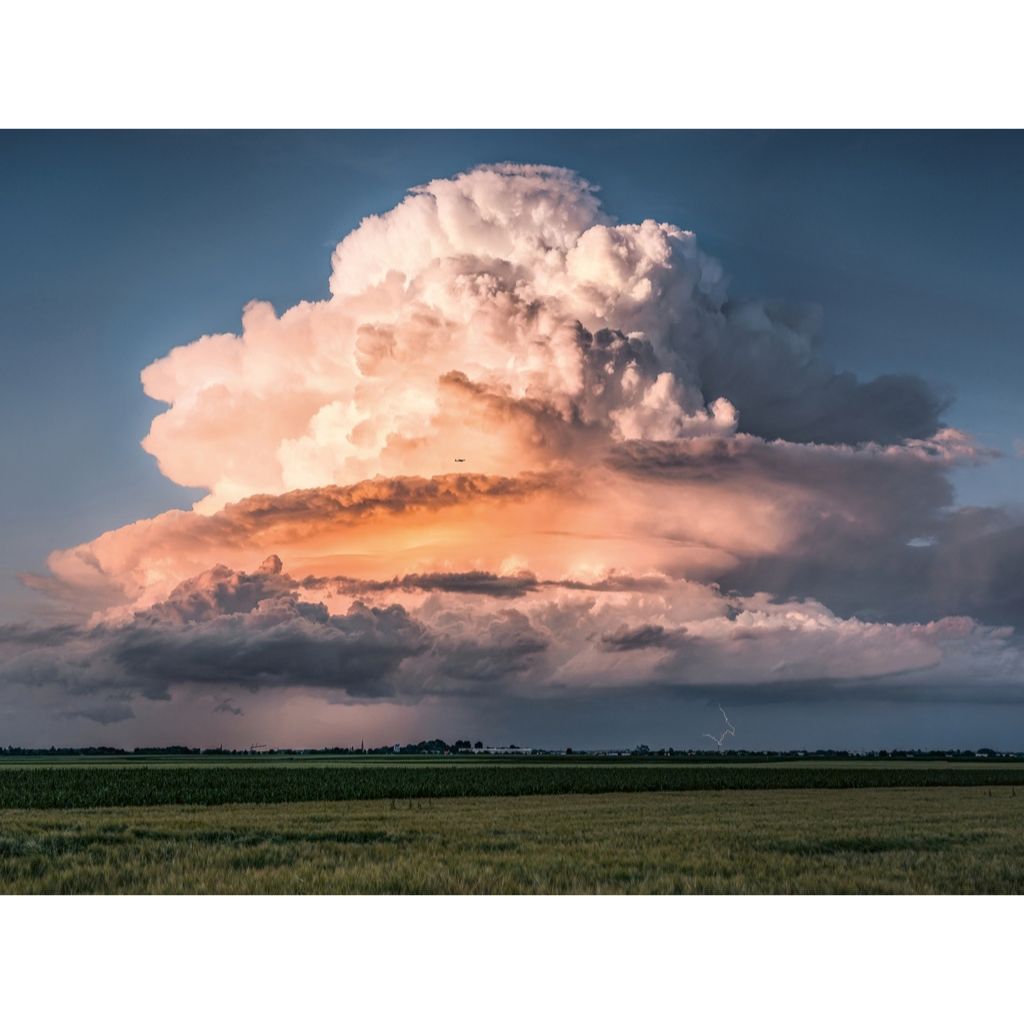 Completed Cumulus Epos jigsaw measuring 80 x 60 cm showing billowing white clouds and dramatic light