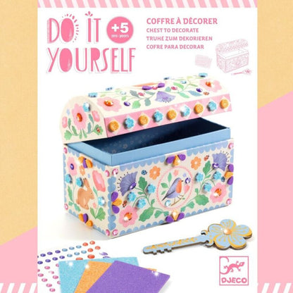 Step-by-step instruction sheet from the Djeco Precious Treasure kit guiding children through decorating the chest