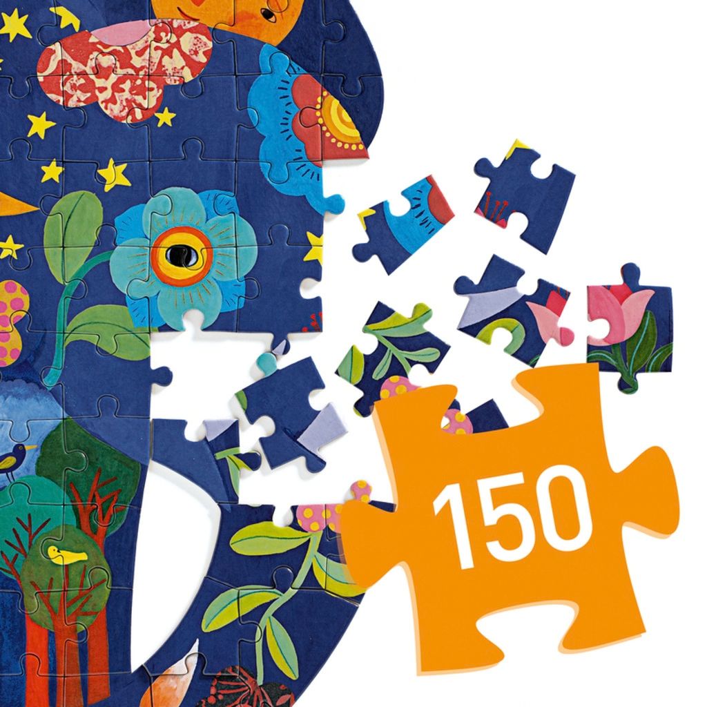 Edge pieces of the Djeco elephant puzzle forming the silhouette outline as the puzzle takes shape