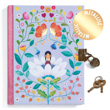 Inside pages of the Djeco Marie Secrets lockable notebook, ready for diary entries, drawings and secrets