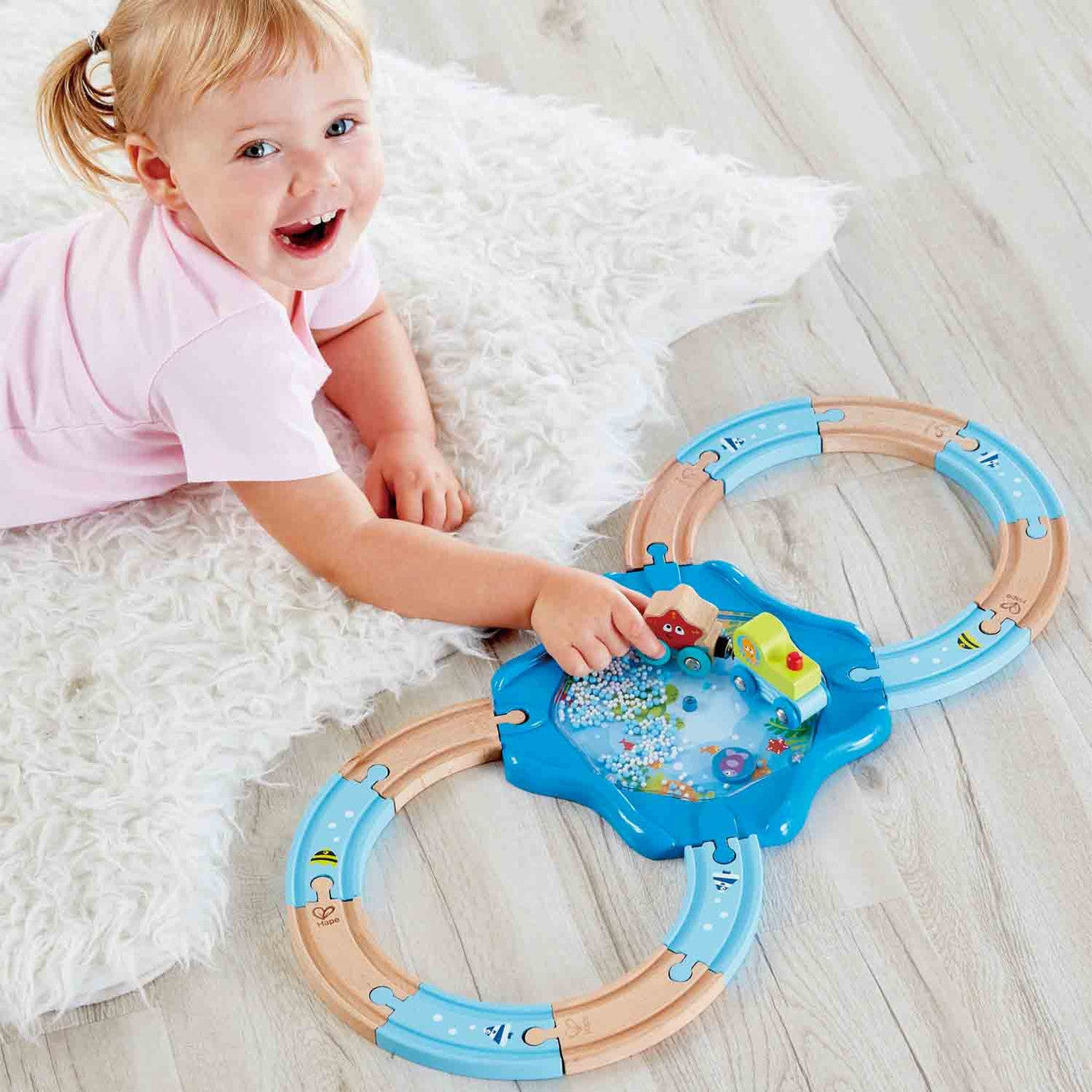 Hape Rail Undersea Figure 8