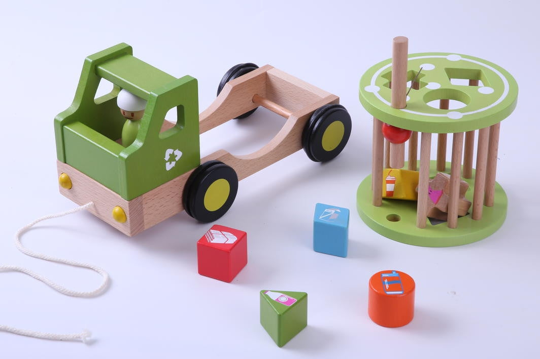 EverEarth -  Pull Along Recycling Truck