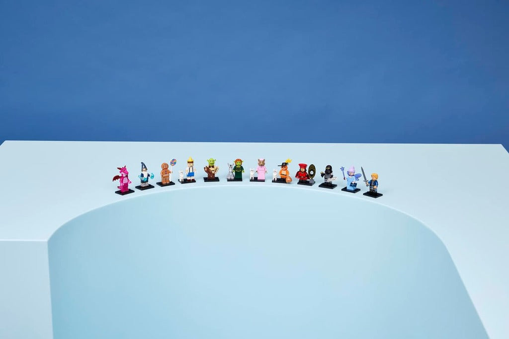 LEGO Shrek Series minifigures alongside their accessories, including a magic mirror, lollipop and blind mouse