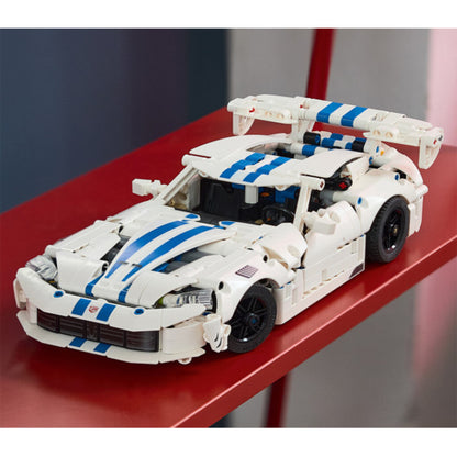 Close-up of the racing livery and front splitter on the 805-piece LEGO Dodge Viper GTS-R