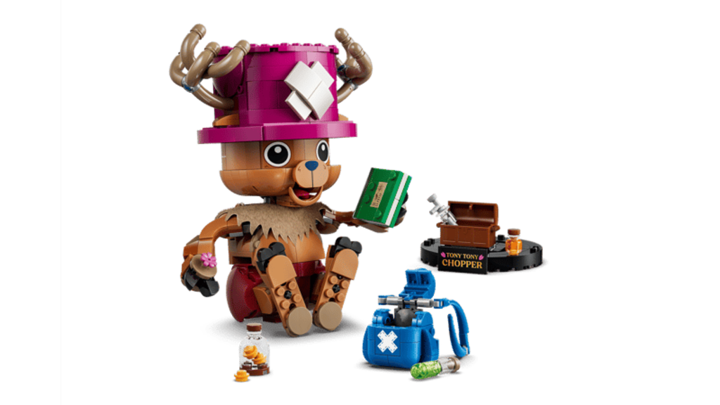 Posable arms and hoof detail on the 577-piece LEGO One Piece Tony Tony Chopper model