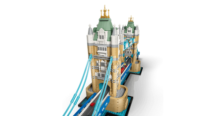 Rear view of the LEGO Tower Bridge 21067 showing the walkways between the two towers