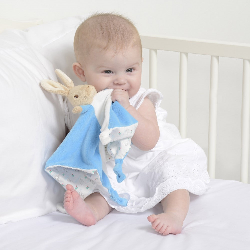 Beatrix Potter - Peter Rabbit Plush Comfort Blanket