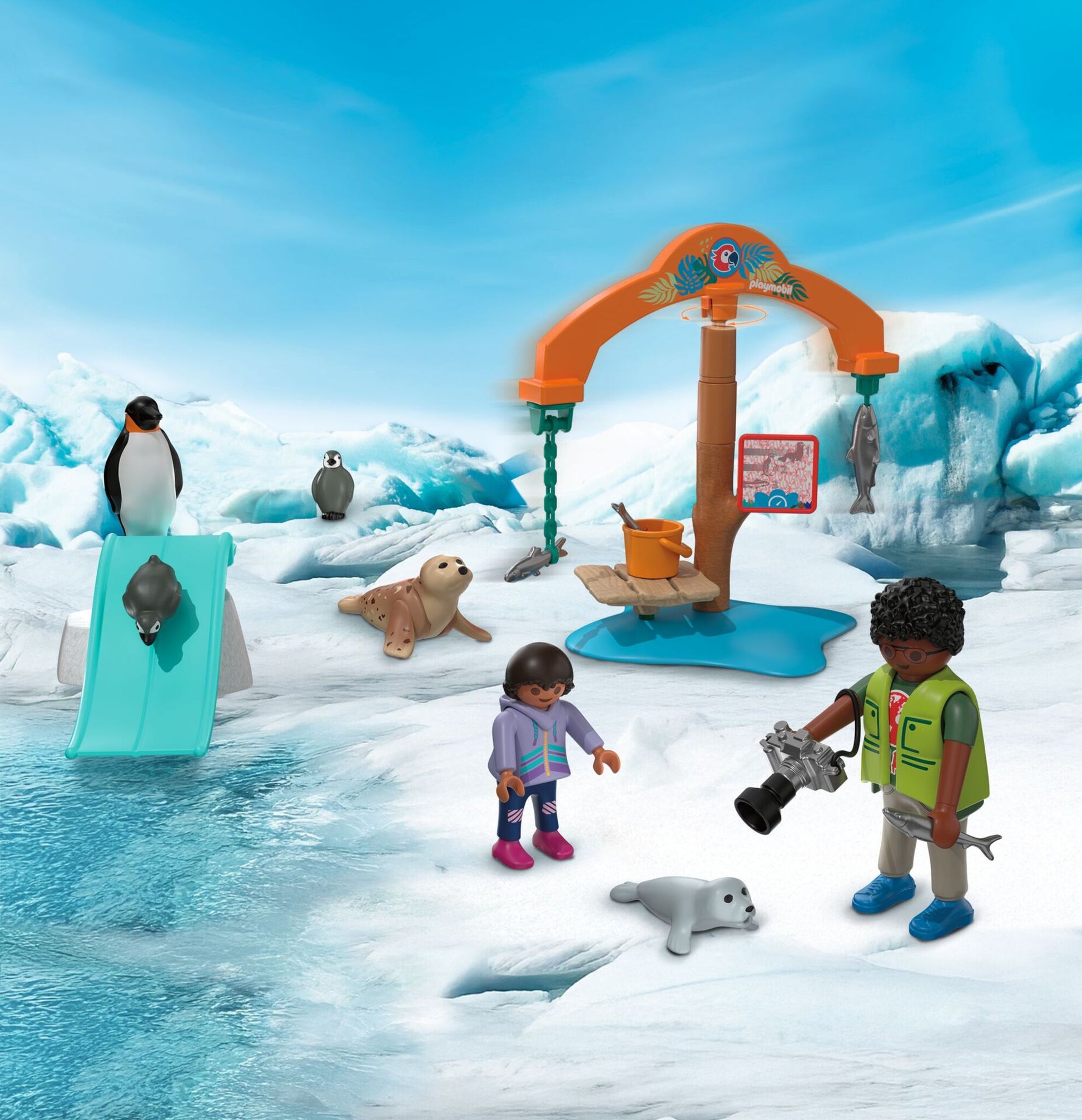 PLAYMOBIL Zoo Ice Expedition 72073 with explorer figures, emperor penguins, seals, feeding carousel and Antarctic accessories