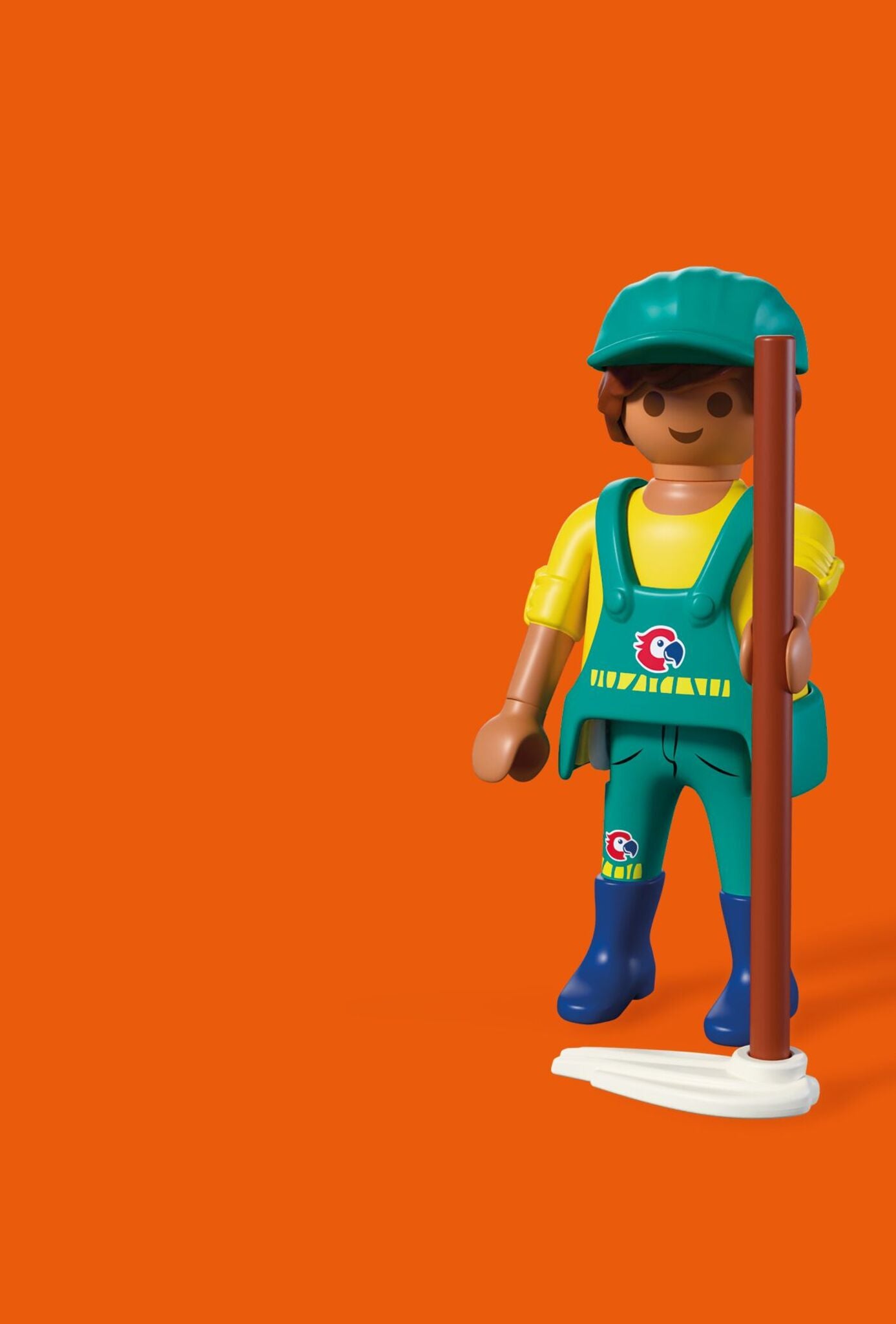 PLAYMOBIL Zoo Polar Bear and Zookeeper 72090 with articulated polar bear, fish bucket and zookeeper figure