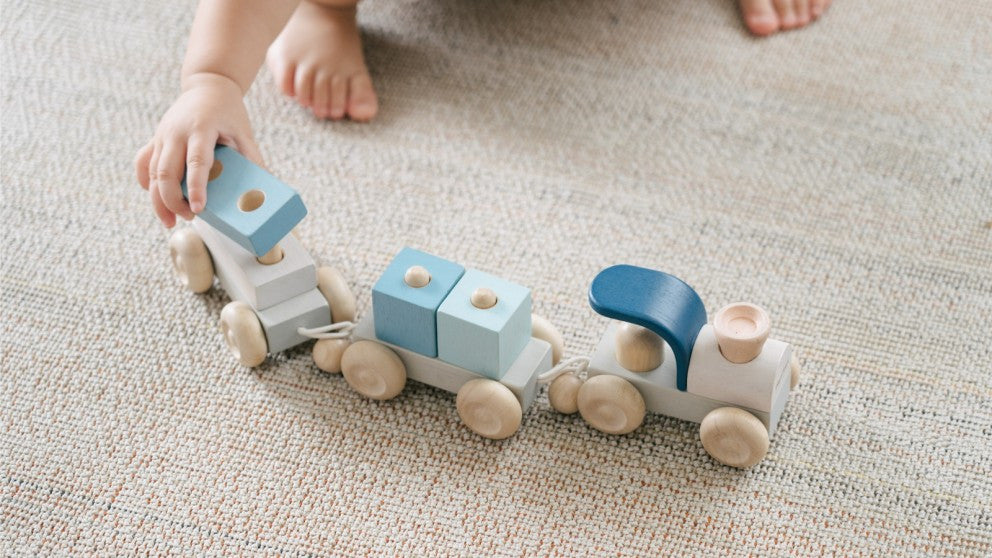 PlanToys - Stacking Train Trio