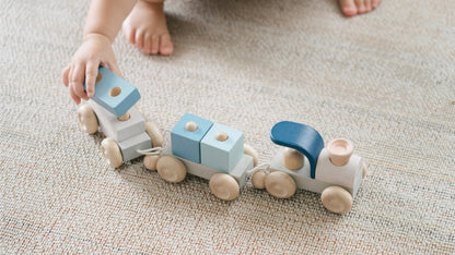PlanToys - Stacking Train Trio