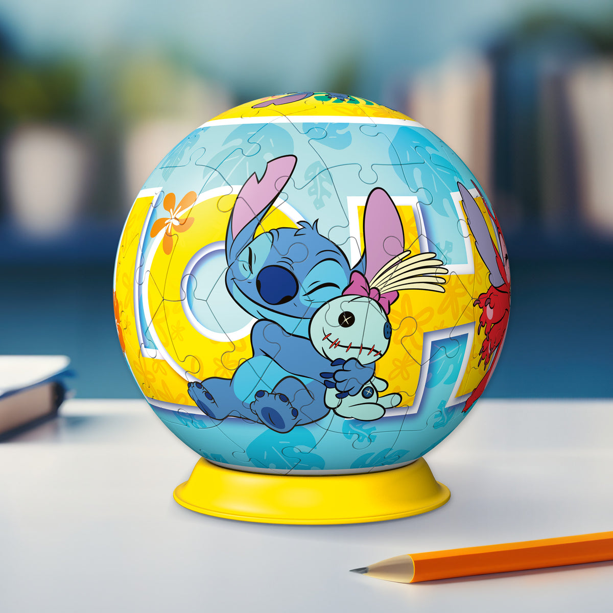 Ravensburger - Disney Stitch & Friends 3D Puzzle Ball 72pc