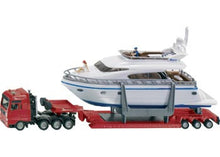 Siku - 1849 - Transporter With Yacht 1:87 Scale