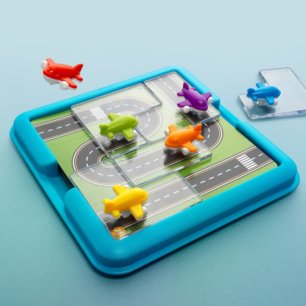 Take Off challenge card showing radar and night flight clues for guiding each plane to its landing spot